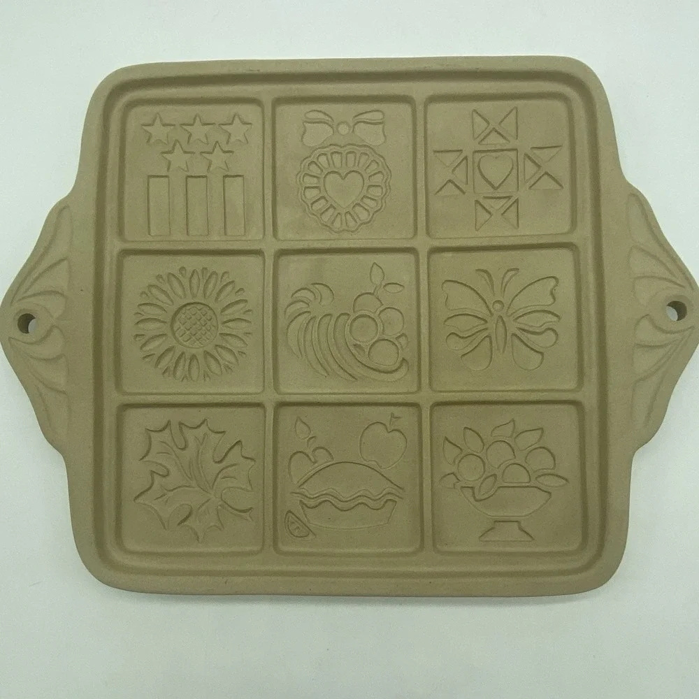 Pampered Chef Square Shortbread Pan 7.75